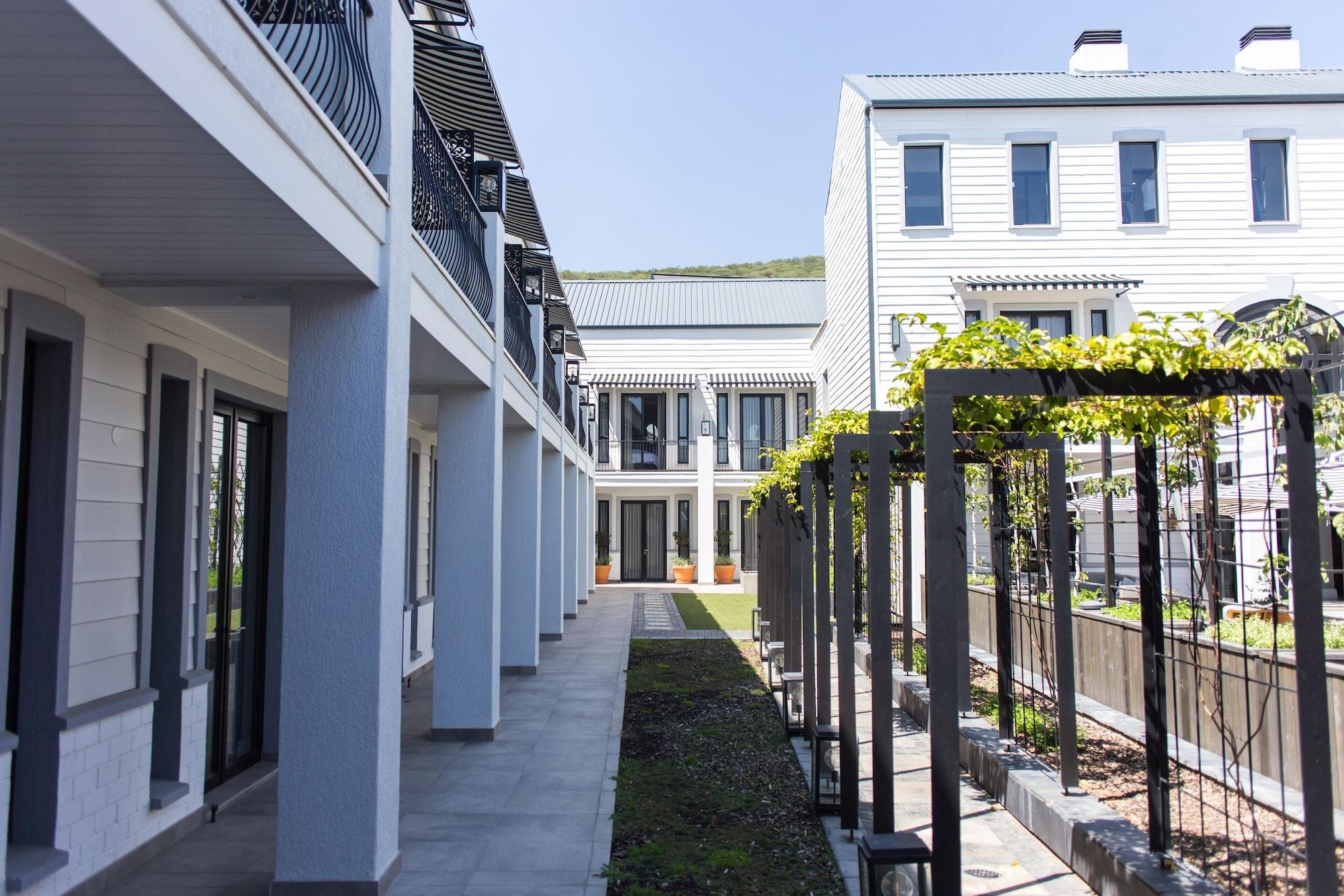 The Weinberg ווינדהוק מראה חיצוני תמונה The new residential buildings